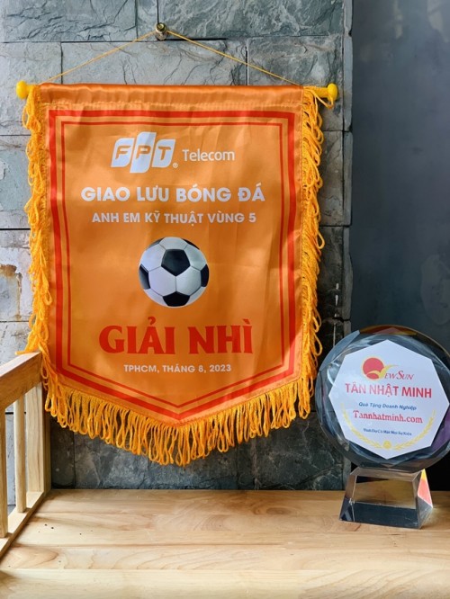 Giá Cờ Lưu Niệm Bóng Đá Giá Cờ Lưu Niệm Bóng Đá